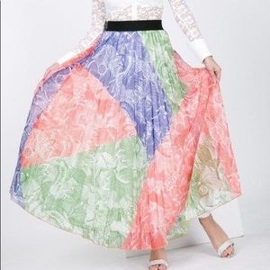 Color Block Pleated Maxi Skirt